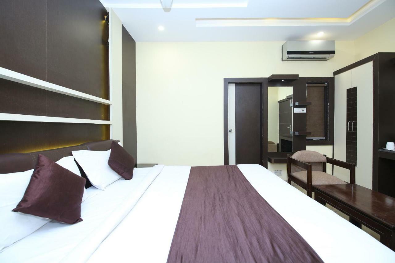 Hotel Rahul Джабалпур Екстериор снимка