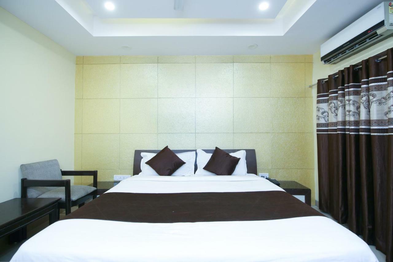 Hotel Rahul Джабалпур Екстериор снимка