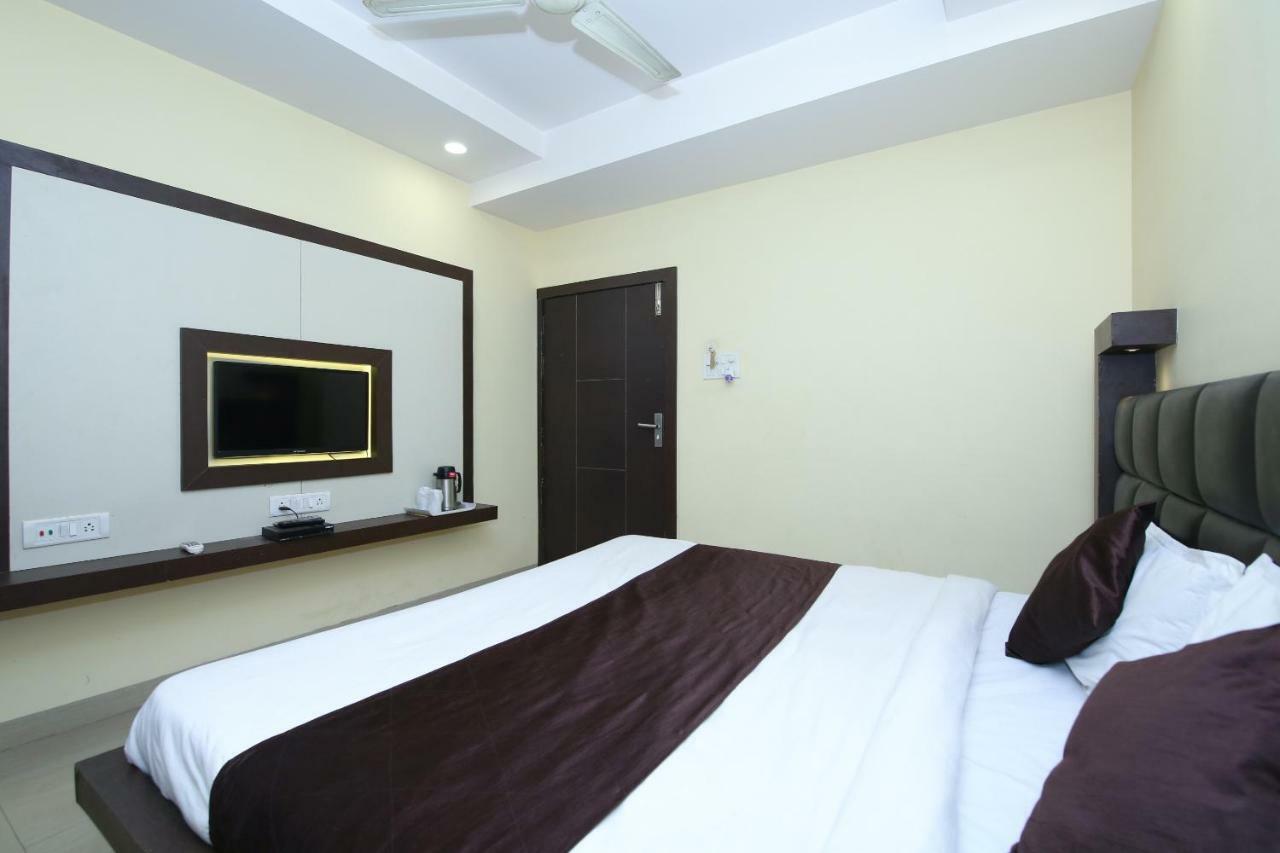 Hotel Rahul Джабалпур Екстериор снимка