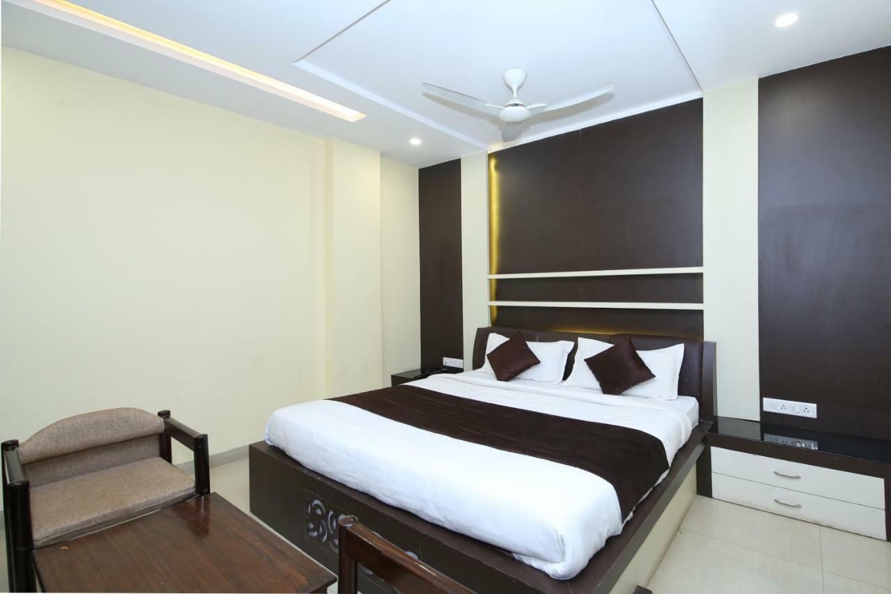 Hotel Rahul Джабалпур Екстериор снимка